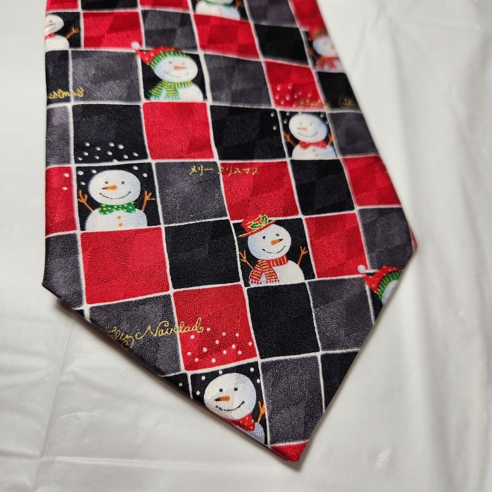 Hallmark Christmas Mens Neck Tie Holiday Traditions‎ Snowman Silk 56"